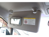 アラウンドビューモニター装備で駐車も楽々です。