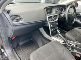 ご納車時にタイヤも新品にしておきたいお客様、タイヤチェンジャー&バランサー完備しておりますので、ご対応可能です。ぜひ、ご相談ください。