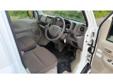 NV100クリッパー DX GL セーフティパッケージ ハイルーフ 4WD 2年車検付き/CD一体型...