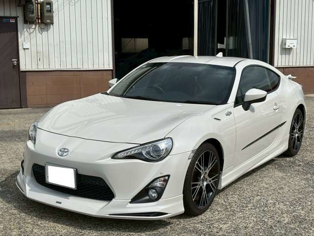86 2.0 GT フロント・サイドモデリスタエアロ モデリスタ18インチAW