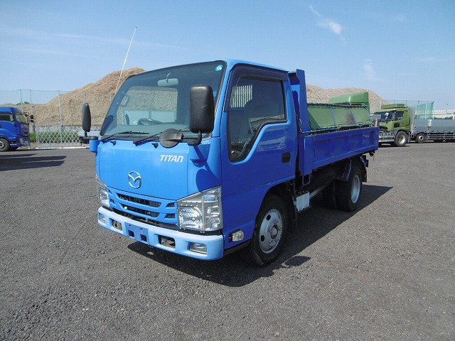 タイタン  3t 高床 新明和強化ダンプ