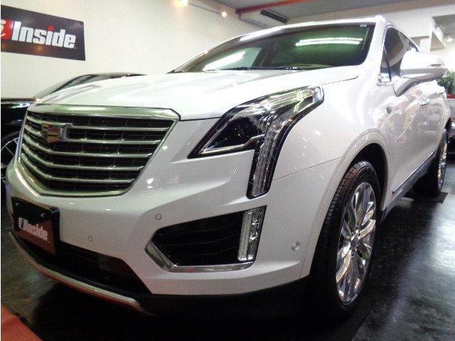 XT5クロスオーバー プラチナム 4WD 3.6V6VVTエンジン8速ATパドルS