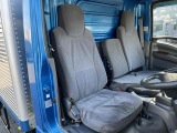 車内シート、目立つ破れなく綺麗です♪