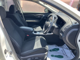 運転席 目立つ傷等ありません。