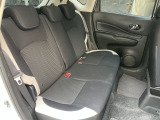 後部座席も広々してます!お問い合わせはTEL06-6430-1230 E-mail cars_genesis2007@yahoo.co.jpまで!!☆
