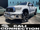 米国トヨタ タンドラ クルーマックス SR5 5.7 V8 4WD