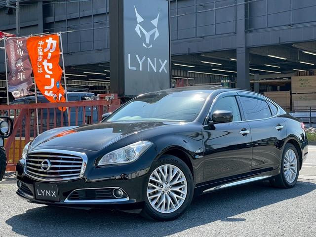 シーマハイブリッド 3.5 VIP G 後席モニター サンルーフ Pシート