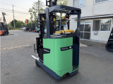 トヨタL&F 電動フォークリフト 免許不要 900キロ 3m リーチ