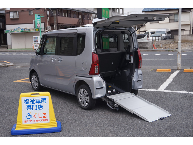 ダイハツ タント 