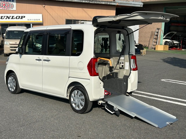 ダイハツ タント 