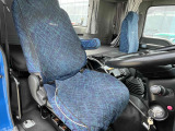 車内シート、目立つ破れなく綺麗です♪