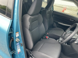 運転席シート☆使用感も少なく、良好な状態となっております!丁寧に使われていたことがよくわかります♪