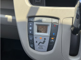 エアコンはオートエアコンになります。温度を設定すれば車両側が勝手に調整してくれます。エアコンの効きもいいのでこれからの暑い季節でも活躍してくれます。