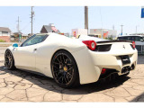 カーボンリアウィング・￥98,000・パークセンサー・￥124,000