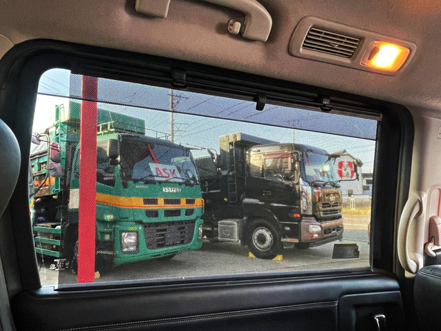 日産 エルグランド 3.5 ハイウェイスター アルパイン製フリップダウン