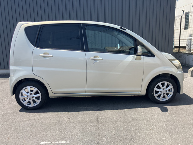 ダイハツムーヴカスタム！89000km！外装ほぼ傷なし！超極上車！車検2年付き ダイハツ ムーヴカスタム X 車検整備2年付 の中古車詳細 (70,284km