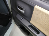 【展示車両について】 低価格を実現するため、微細な傷などは修理せずに展示している場合がございます。できるだけご説明させて頂くようにしておりますが、ご不安な方はスタッフまでお尋ねください。