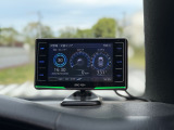 しかもこのシート、フルリクライニングが可能。それはもう乗用車でしょう。さらに荷物をたくさん積みたいときは前方に折り畳みもできるから使い勝手いろいろです!