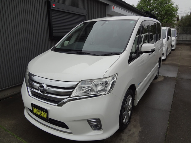 日産 セレナ 