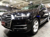 アウディ Q7