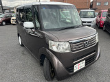 3ヶ月・3000kmの無料保証付きです。エンジン、ミッション等の修理の際に金額が大きくなりがちな箇所も無料修理で安心です。最大3年までの有料保証も取り扱っております。