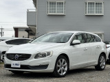 V60 D4 SE ディーゼル アイシン8速オートマ ナビ バックカメラ