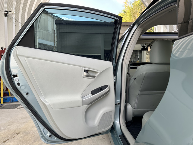 トヨタ プリウス 1.8 G サンルーフ の中古車詳細 (88,100km, グリーン 