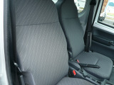 両座席使用感少な目で綺麗です☆ヤニ汚れ・焦げ穴・シミはありません!