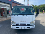 エルフ  2.95t積・平ボディ・全低床・MT6