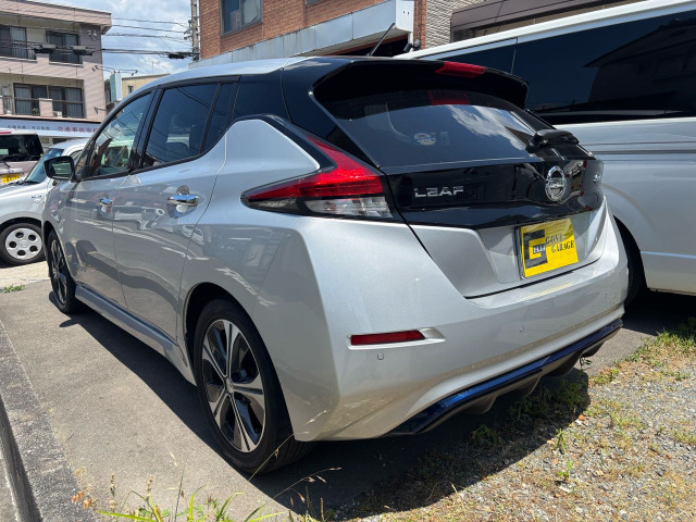 日産 リーフ X 10万台記念車 ☆セグ写真有☆ナビTV☆ワンオーナー☆ の