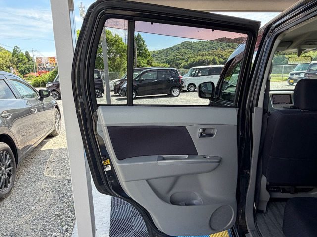【お取引中 マツダ AZ-ワゴン XS スペシャル の中古車詳細 (102,000km, ブラック