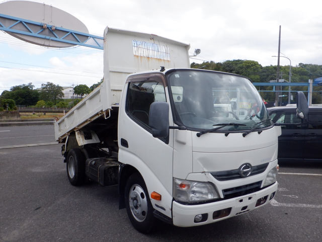デュトロ  3tダンプ フルジャストロー 5MT