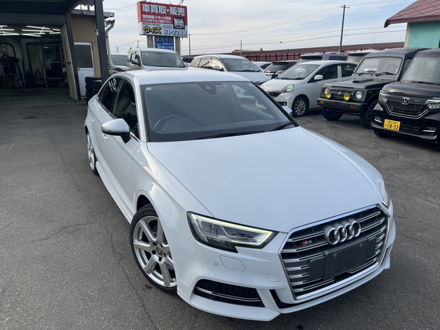 S3セダン 2.0 4WD 