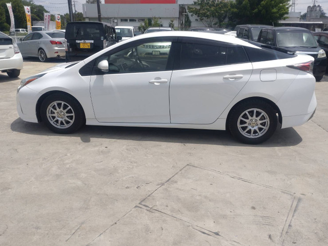 トヨタ プリウス 1.8 S 2年車検付き の中古車詳細 (155,107km, パール 