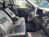 商談スペースも広々としていてお客様とゆっくり愛車探しをさせていただけます♪