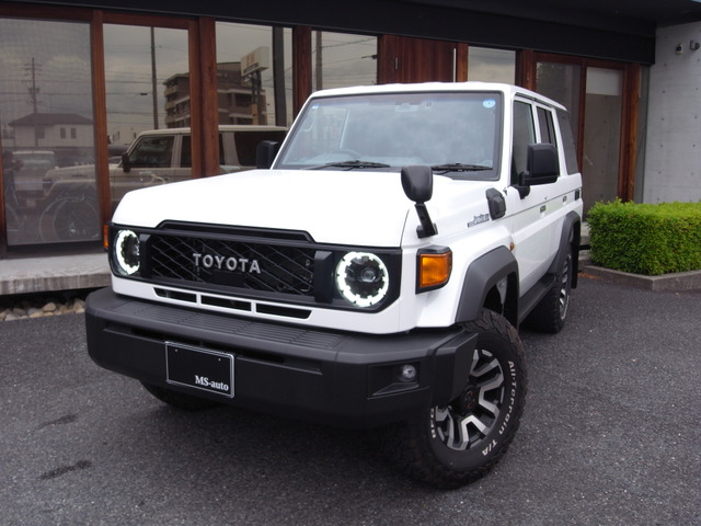 トヨタ ランドクルーザー70 