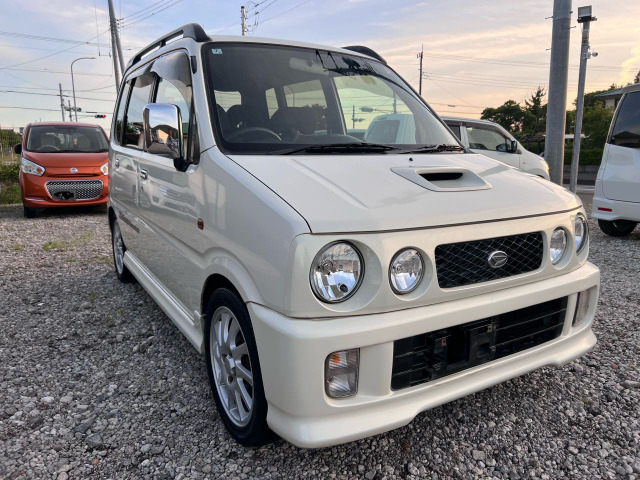 平成13年ダイハツムーヴエアロダウンカスタムターボ、電動サンルーフ ダイハツ ムーヴ エアロダウンカスタム ターボチャージャー の中古車