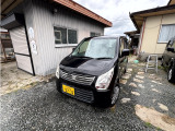 中古車なりの傷はあるものの、全体的はキレイな状態です