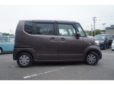 エンジン、ミッションなど金額の大きな箇所も無料修理♪代車もご用意!☆自社保証☆安心3ヶ月間の無料保証付。カーセンサーアフター保証も有り☆1年～2年更新保証もご用意有ります。輸入車は1年保証～有償のみです。