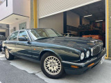 XJ XJ エグゼクティブ 3.2-V8 