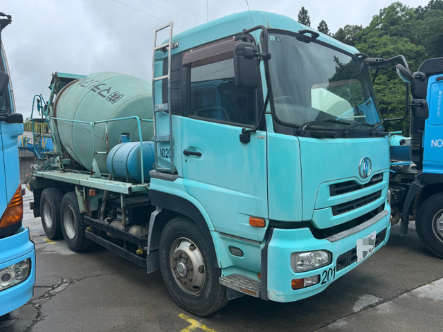クオン 330馬力