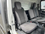 車内シート破れなく綺麗です♪