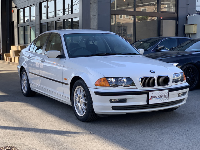 BMW 3シリーズセダン 