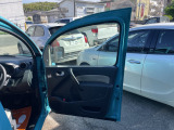 程度が悪い車が安いのは当たり前です。当店はコストを安く!薄利多売価格設定でお客様が良質安価な車両に出会える事にこだわっております。少し年式が古くても程度の良い車両は沢山あります!