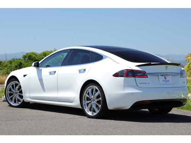 テスラ モデルS 75 D 後期/白革/フルセルフドライブ の中古車詳細 