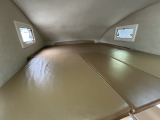 追加マットで広々としたバンクベッドになります!寸法は188cm&times;183cmとなっております!