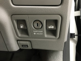 【自社整備工場完備】 自社整備工場を完備しており、納車前は徹底整備後お渡しとなります。自社工場だからこそ時間をかけれる。自社工場だからこそきめ細かい整備を。自社工場だからこそ出来る事があります。