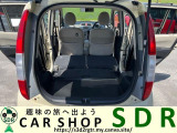 荷室スペース広いです。