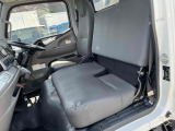 車内3人乗り仕様!