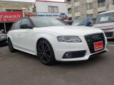 A4アバント 2.0 TFSI クワトロ Sラインパッケージ 4WD ルーフブラック ピラーカーボン柄